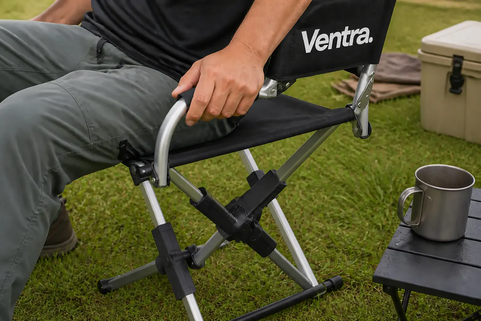 Close-up of the aluminum X-frame joint