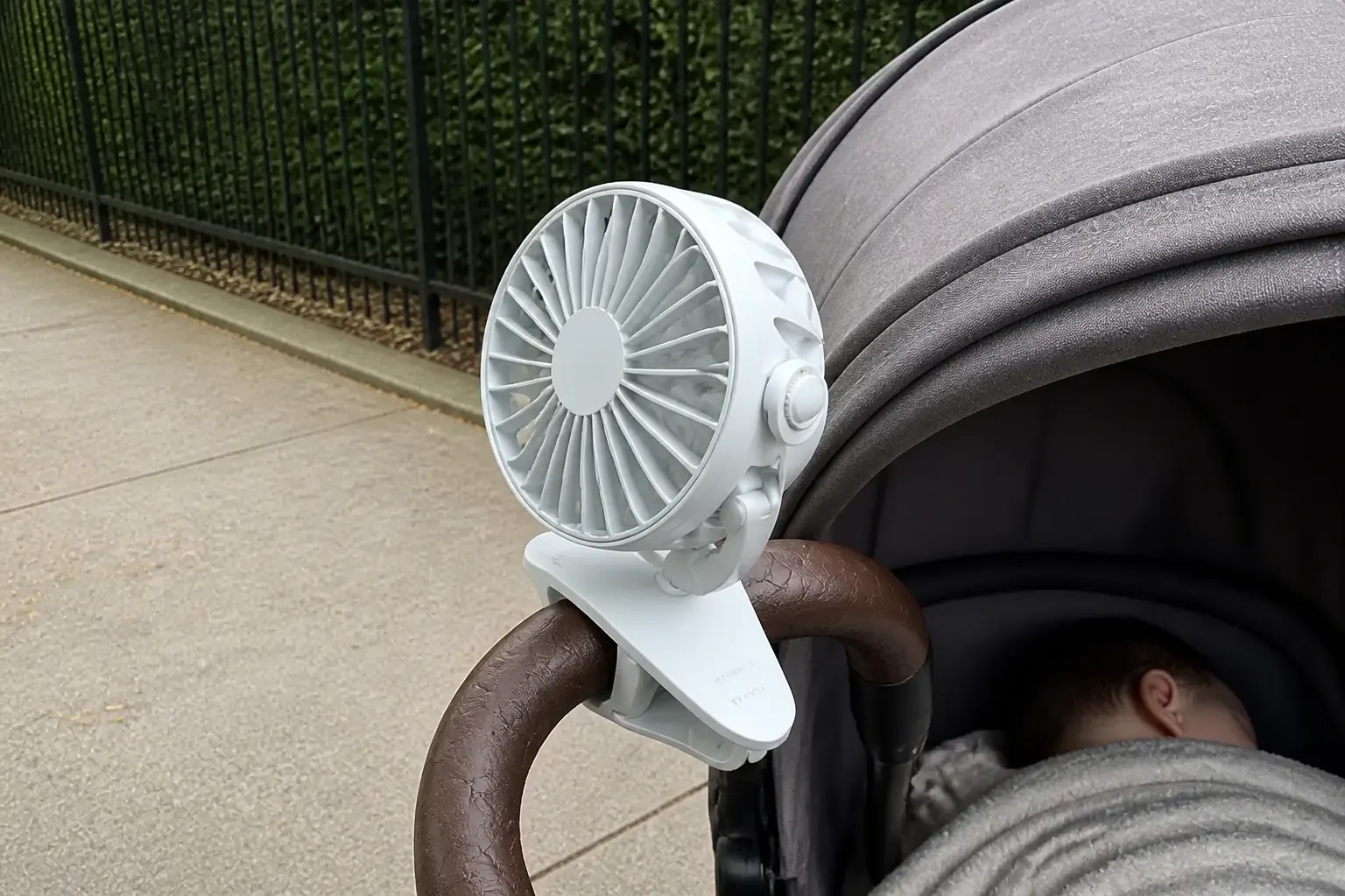 A gentle, safe breeze on the stroller bar