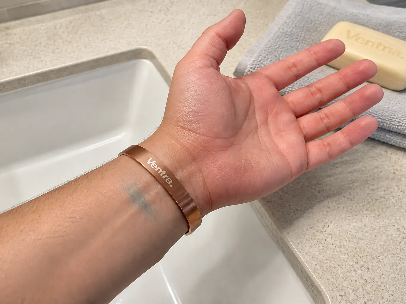 Washing the wrist under water