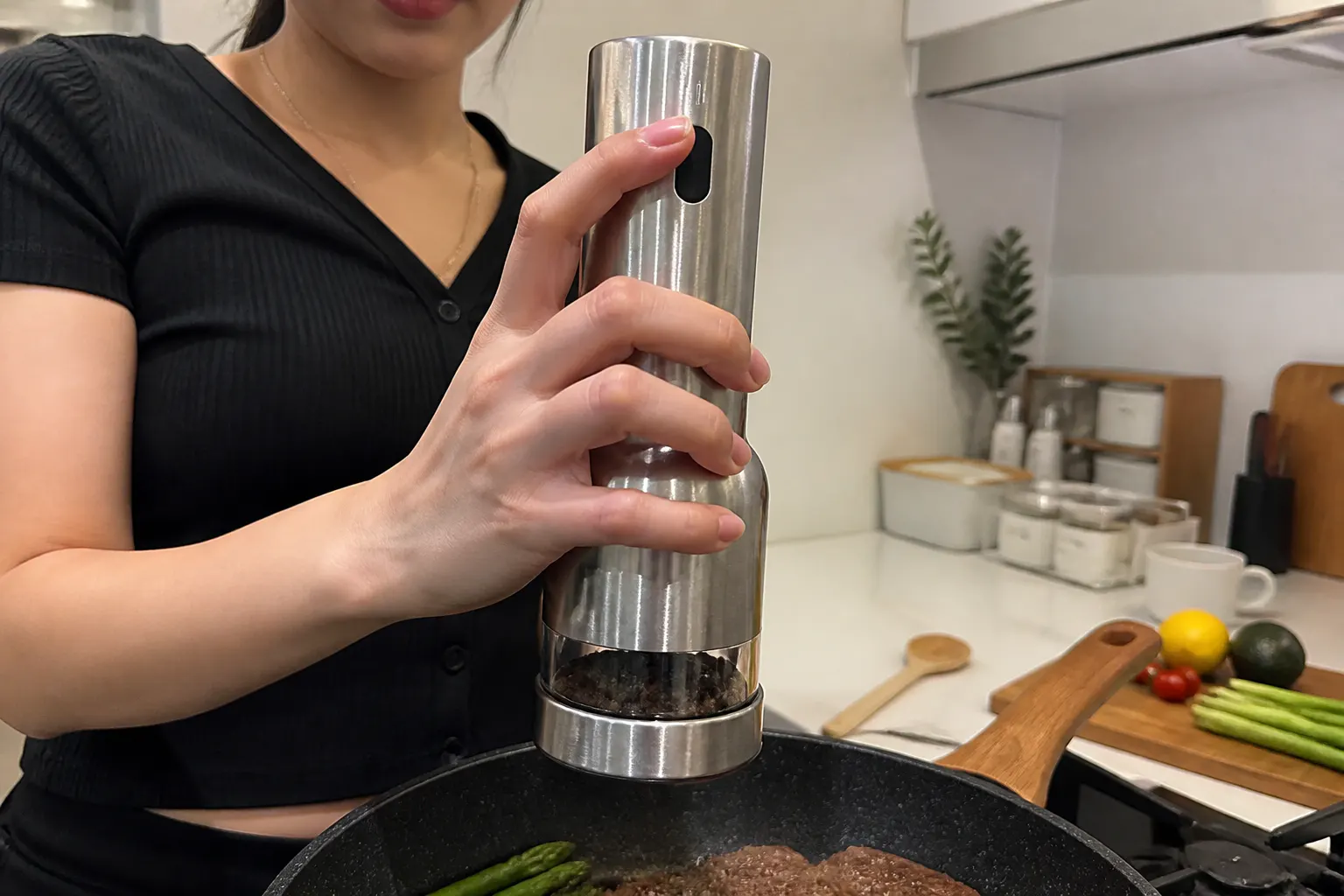 Nadia H.'s Ventra grinder