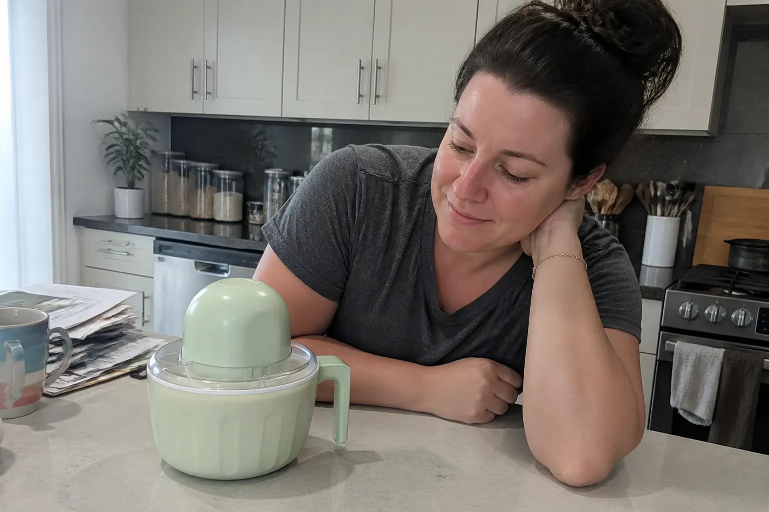 Kids adding mango to the ice cream maker