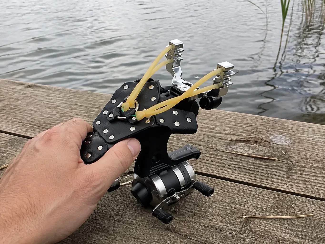 Close-up of the metal fork arms