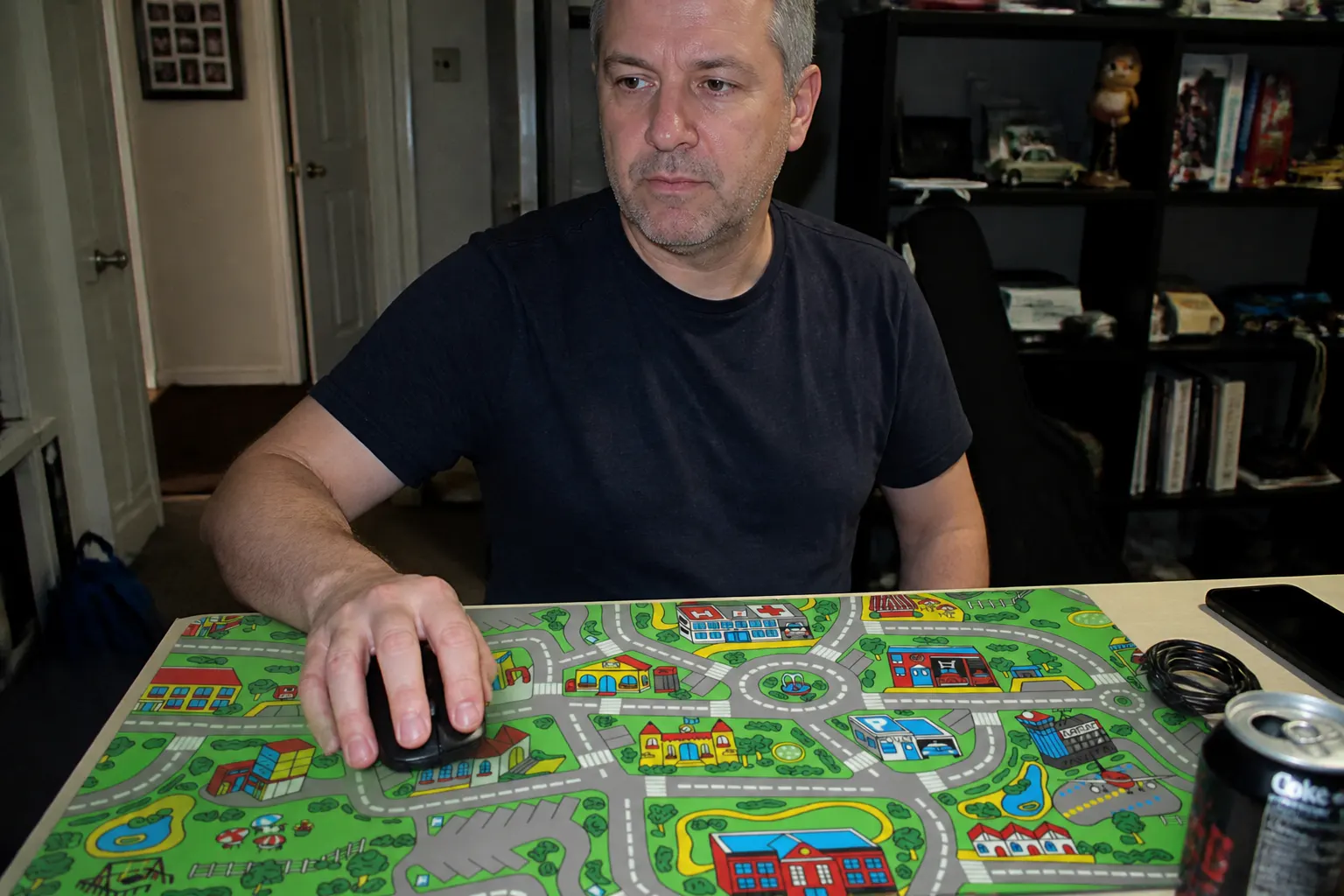 Customer desk with the RetroRoads mat