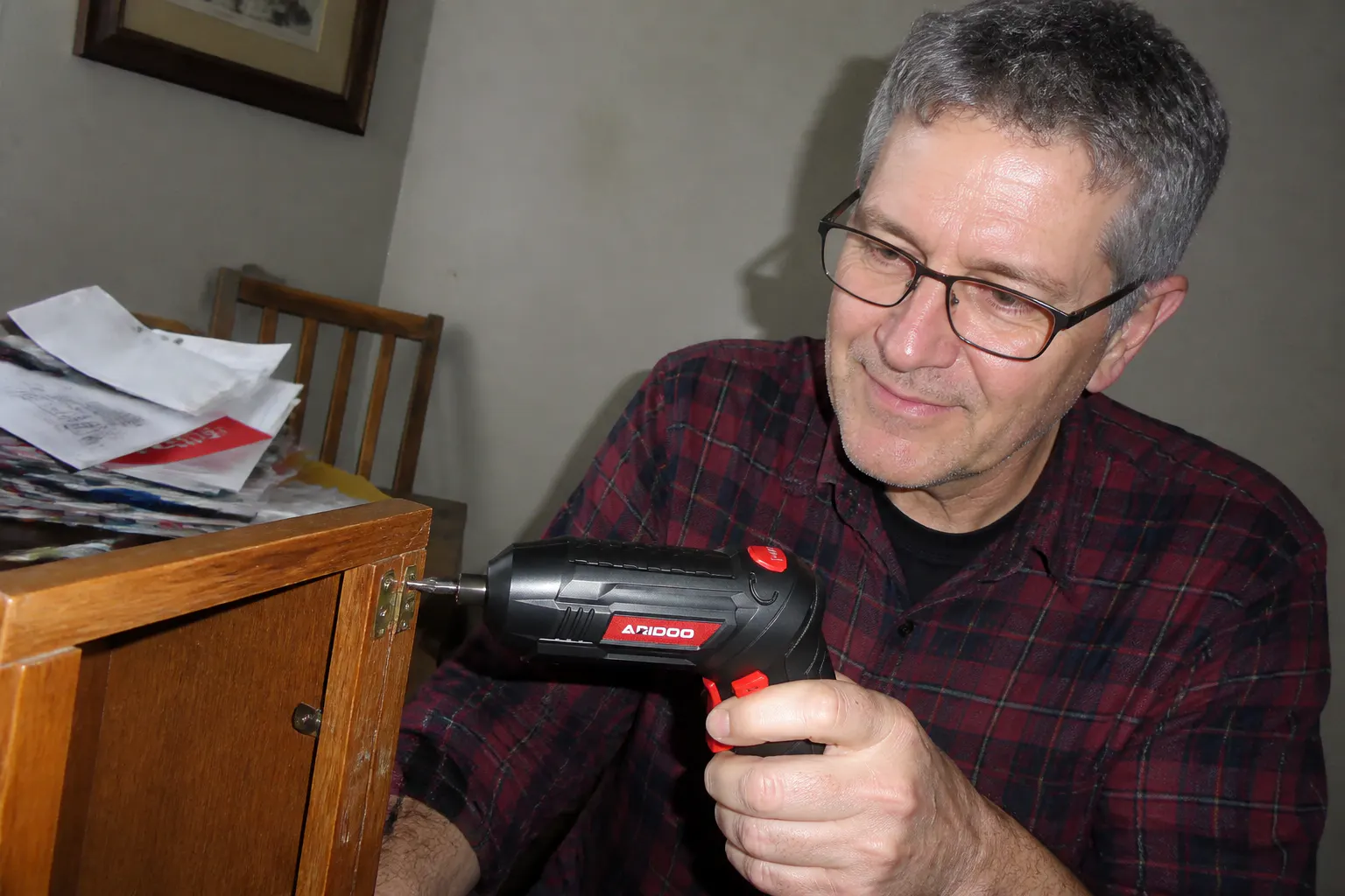 Karen L. - Ventra screwdriver in use