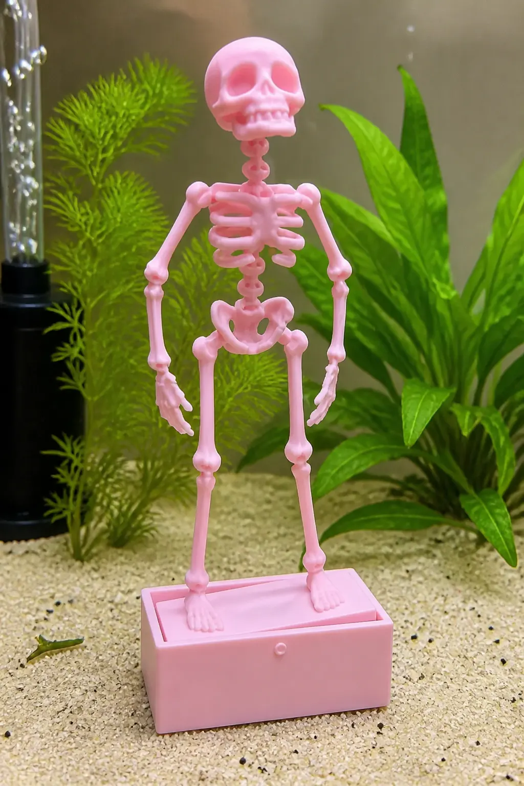 Close-up of the aquarium-safe skeleton material