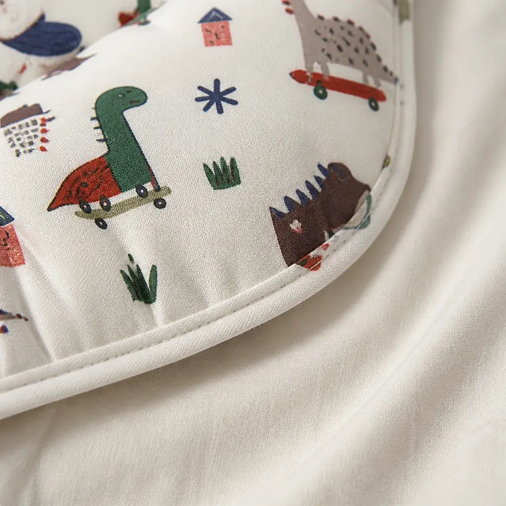 Close-up of a smooth covered seam