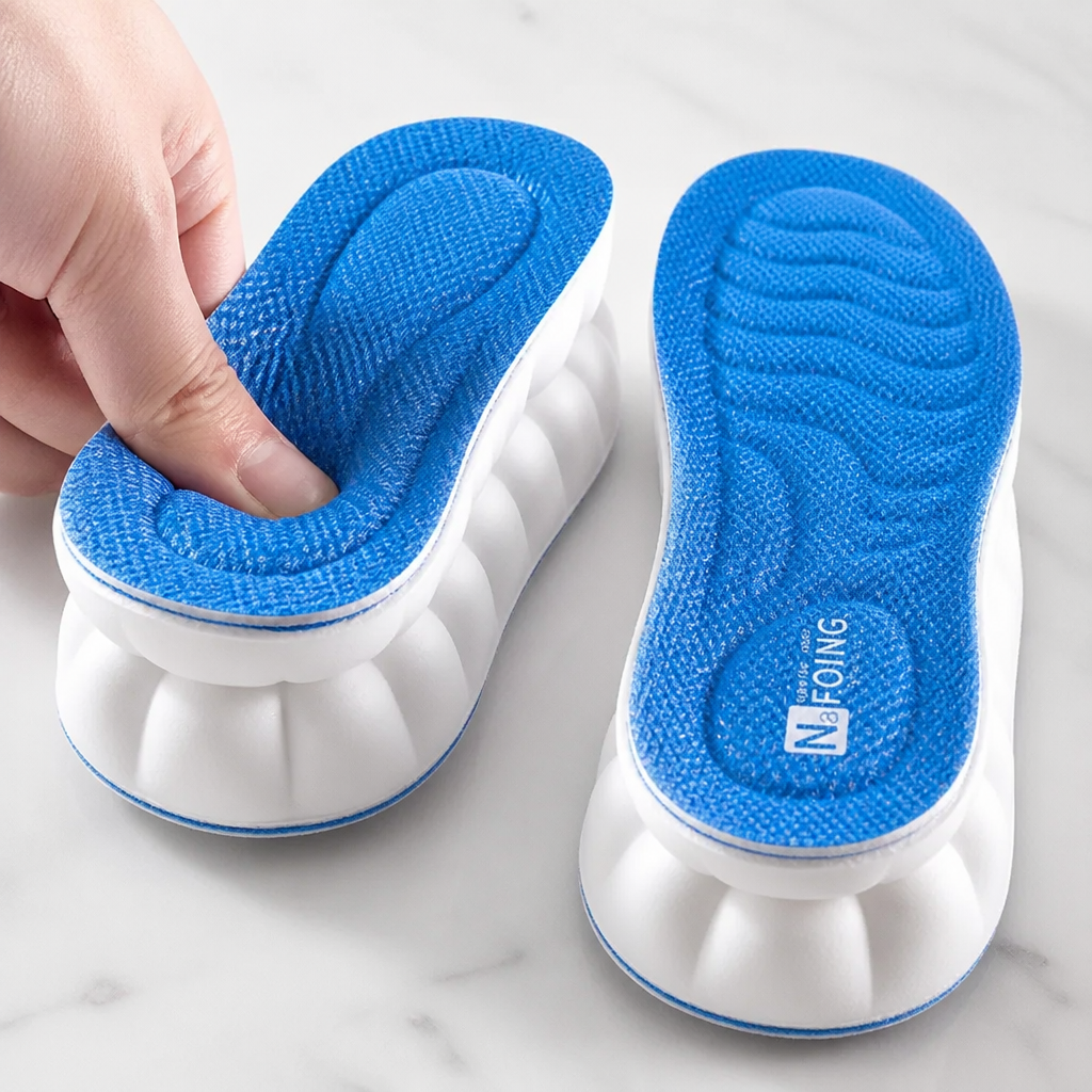 Thumb pressing 4D Cloud foam that rebounds to full shape